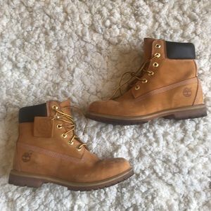 Timberland Women’s 6-Inch Premium Waterproof Boots